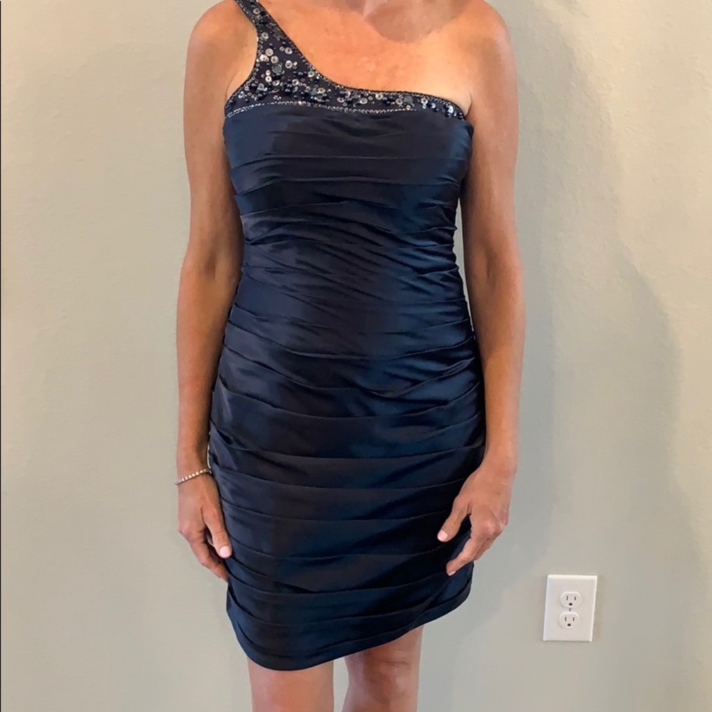 Adrianna Papell Collection one shoulder dress